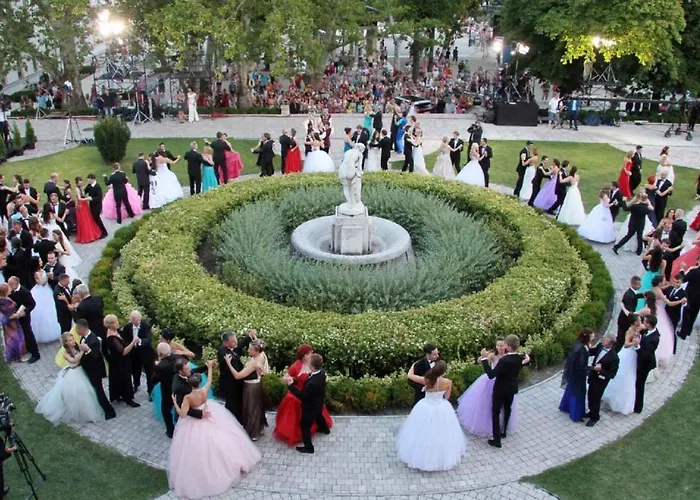 In - Balaton 18746 Apartman *