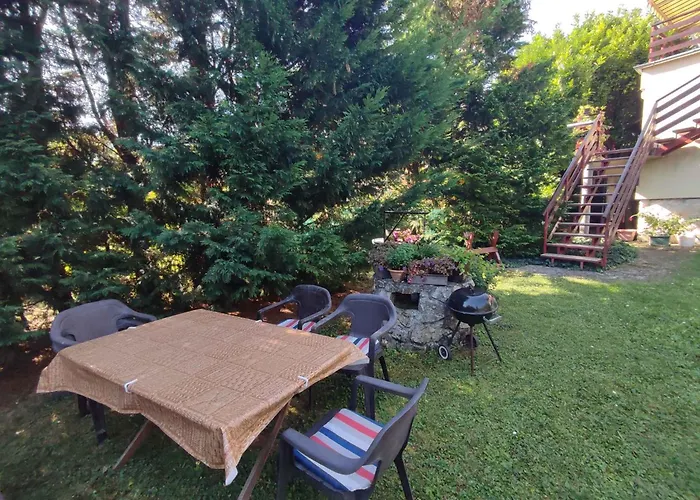 In - Balaton 18746 Apartman