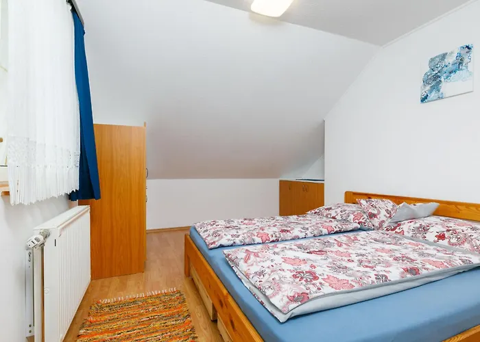 In - Balaton 18746 Apartman